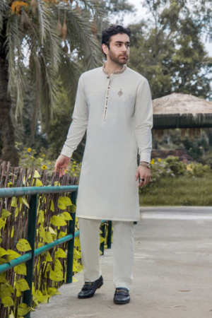 Aghaz by Riwaj 1546 | Luxury Silk Karandi Wedding Wear