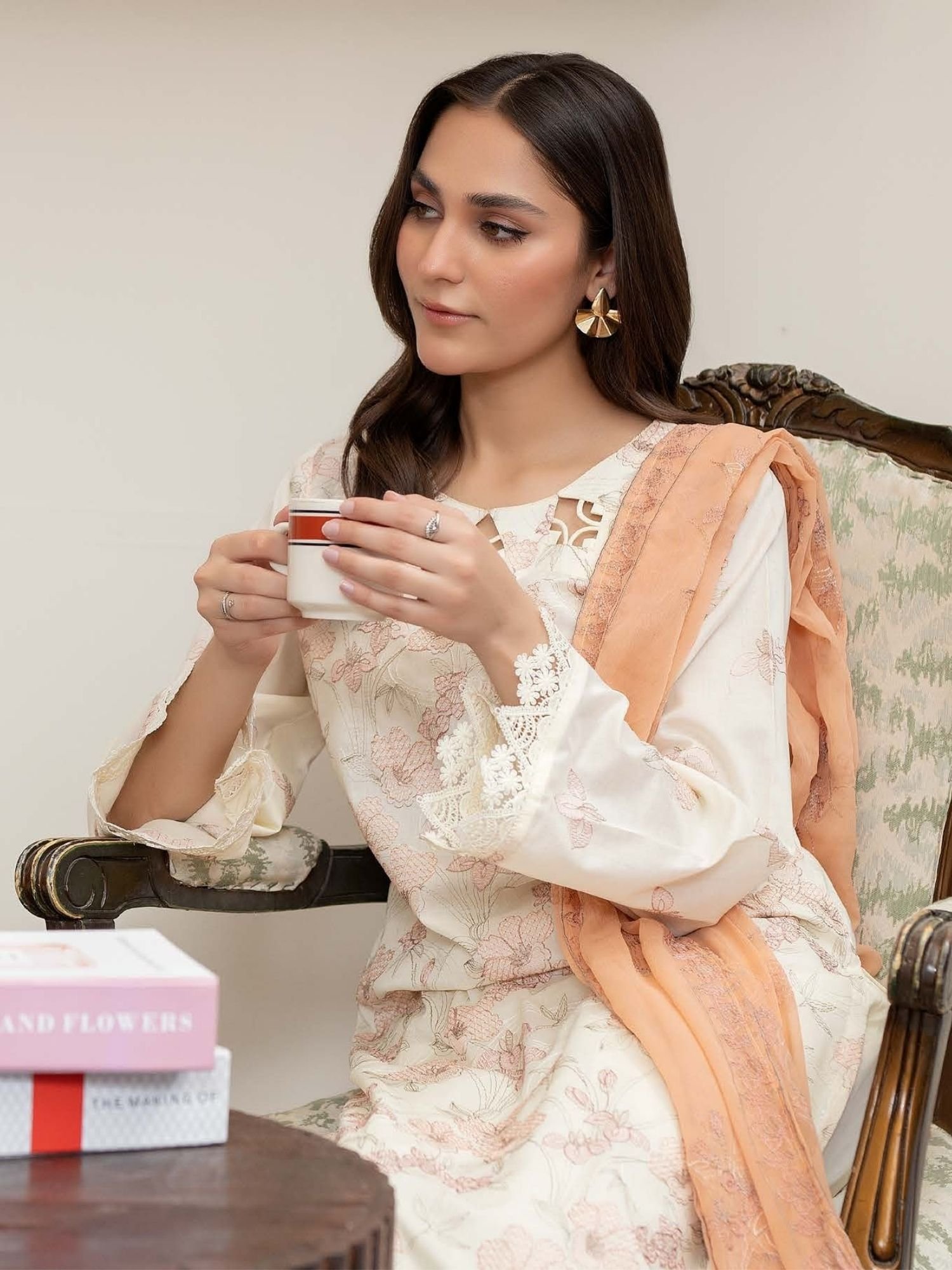 Noor-e-Fajar Shamsha NF-1450 | Luxury Embroidered Lawn Dress - Image 3