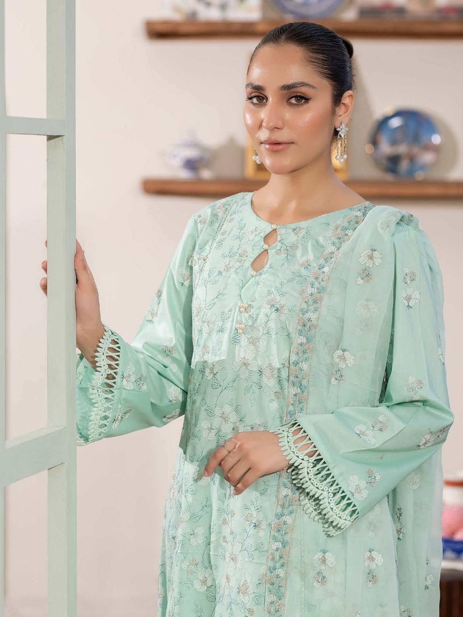 Noor-e-Fajar Shamsha NF-1455 | Luxury Embroidered Lawn Dress - Image 2
